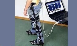 EXOESQUELETO Robótico para Recuperação do Movimento das Pernas