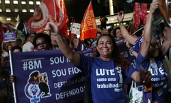 DIA INTERNACIONAL DAS MULHERES - No Rio, a marcha at a Cinelndia