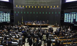NOVO ENSINO MDIO - Cmara dos Deputados aprova texto-base do Projeto de Lei